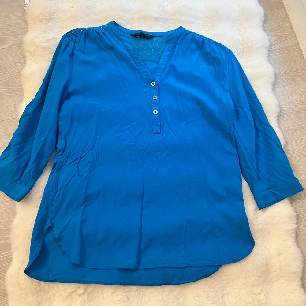 Kenneth Cole Vibrant Blue Rayon Blouse with Sleeve Tie and Lace Detail